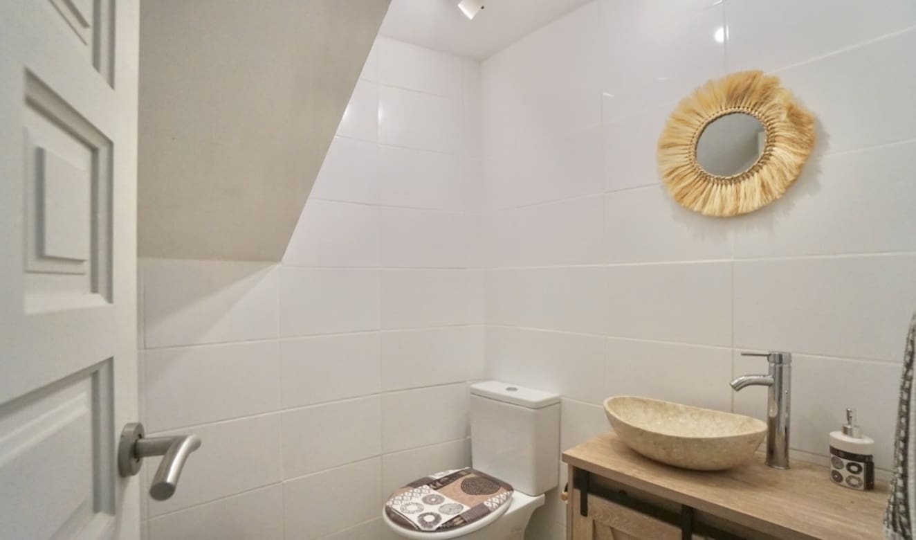 5 bedroom Villa for sale in Moraira with pool - € 895,000 (Ref: 9708082)