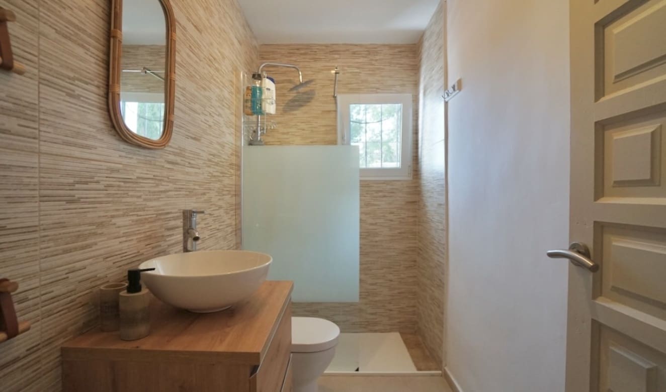 5 bedroom Villa for sale in Moraira with pool - € 895,000 (Ref: 9708082)