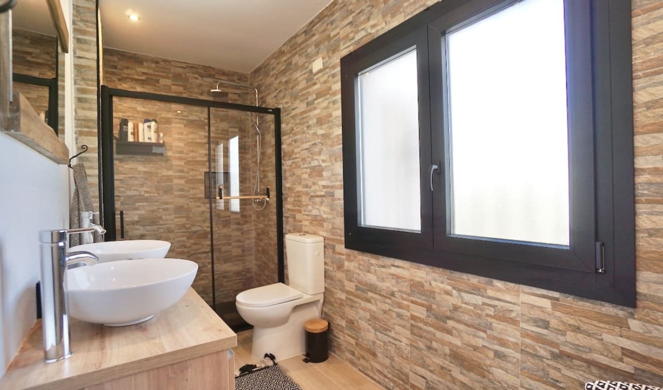 5 bedroom Villa for sale in Moraira with pool - € 895,000 (Ref: 9708082)