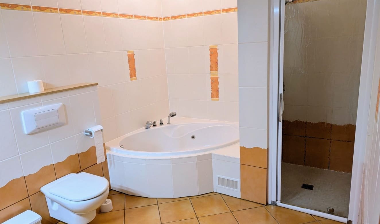 3 bedroom Villa for sale in Cumbre del Sol with pool - € 499,000 (Ref: 9709058)