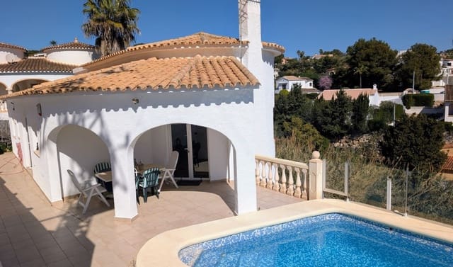 Chalet de 4 habitaciones en Benissa en venta con piscina - 599.500 € (Ref: 9709059)