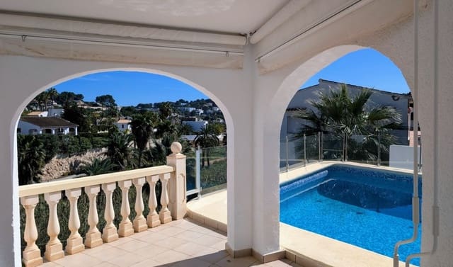 Chalet de 4 habitaciones en Benissa en venta con piscina - 599.500 € (Ref: 9709059)