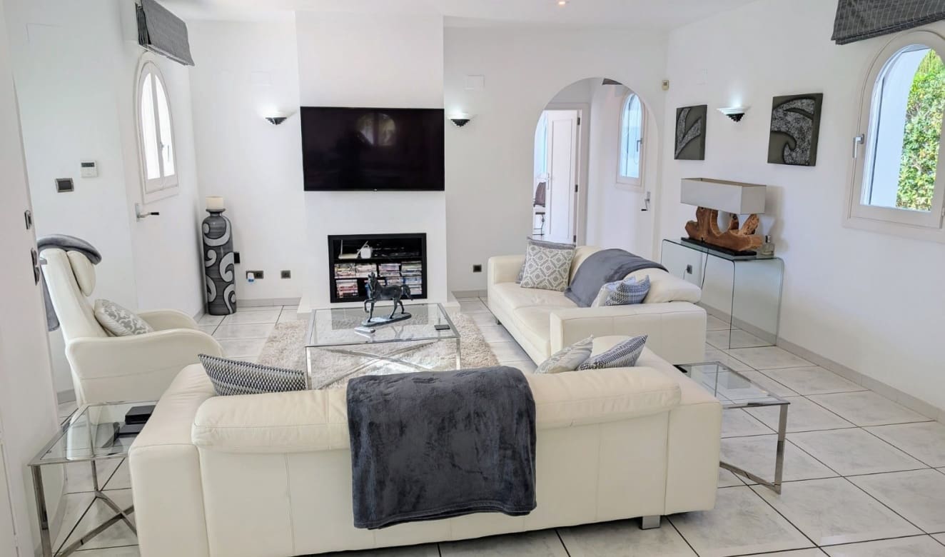 3 soverom Villa til salgs i Moraira med svømmebasseng - € 1 100 000 (Ref: 9709061)