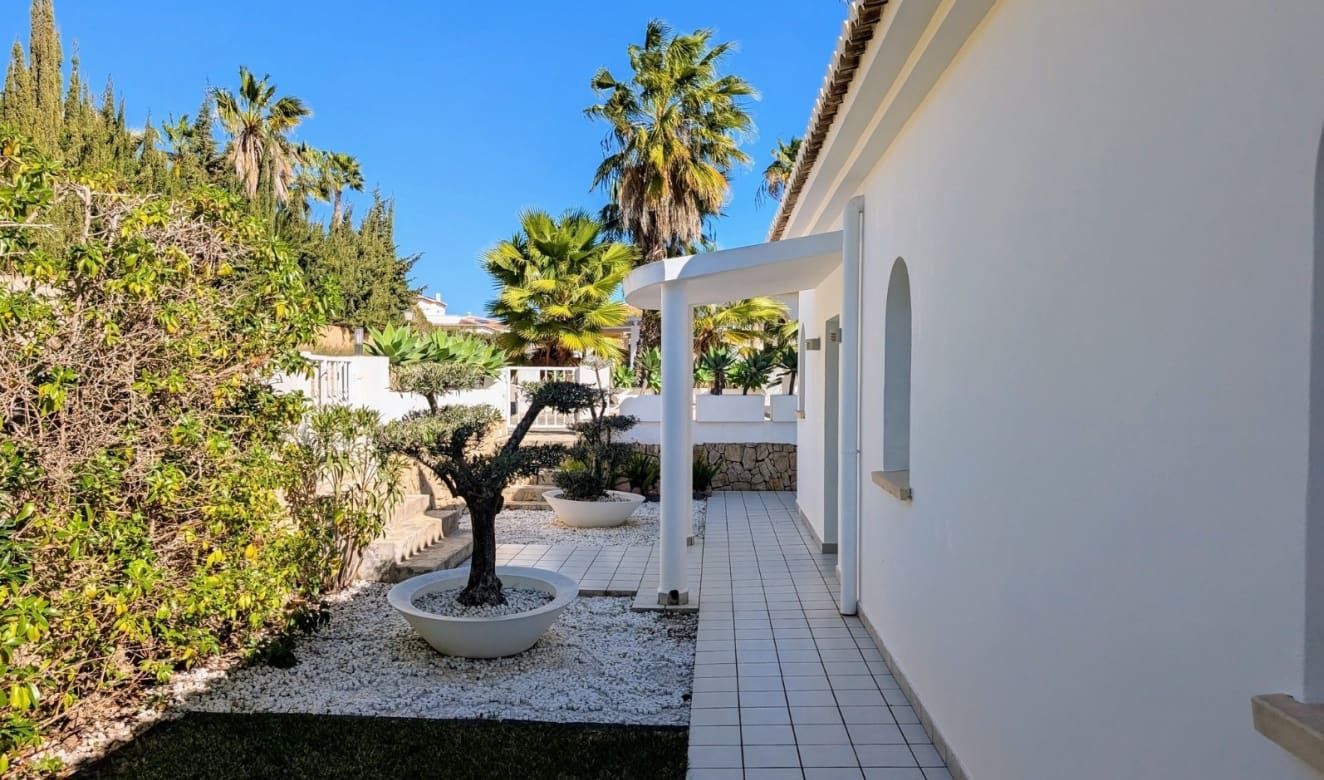 3 soverom Villa til salgs i Moraira med svømmebasseng - € 1 100 000 (Ref: 9709061)