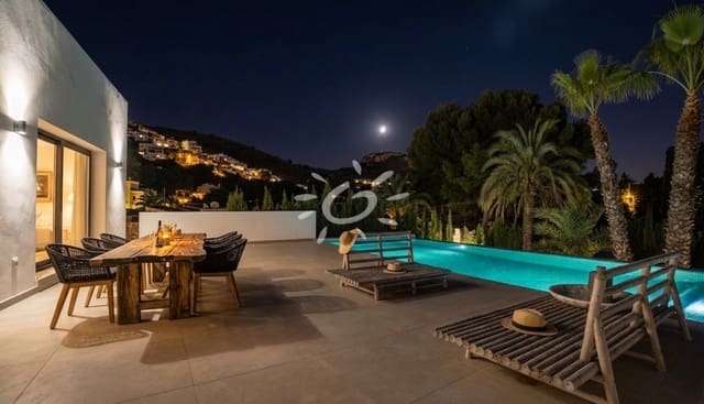 4 slaapkamer Villa te koop in El Portet - Pla de Mar, Teulada-Moraira met zwembad - € 1.495.000 (Ref: 9714068)