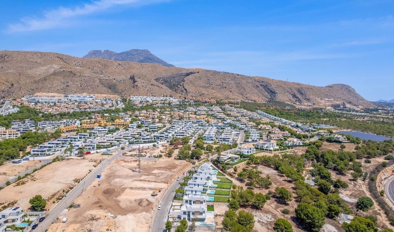 3 sypialnia Willa na sprzedaż w Finestrat z basenem - 885 000 € (Ref: 9749310)