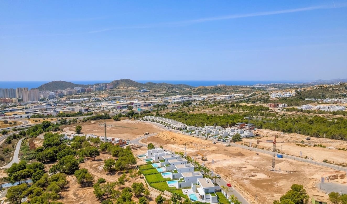 3 sypialnia Willa na sprzedaż w Finestrat z basenem - 885 000 € (Ref: 9749310)