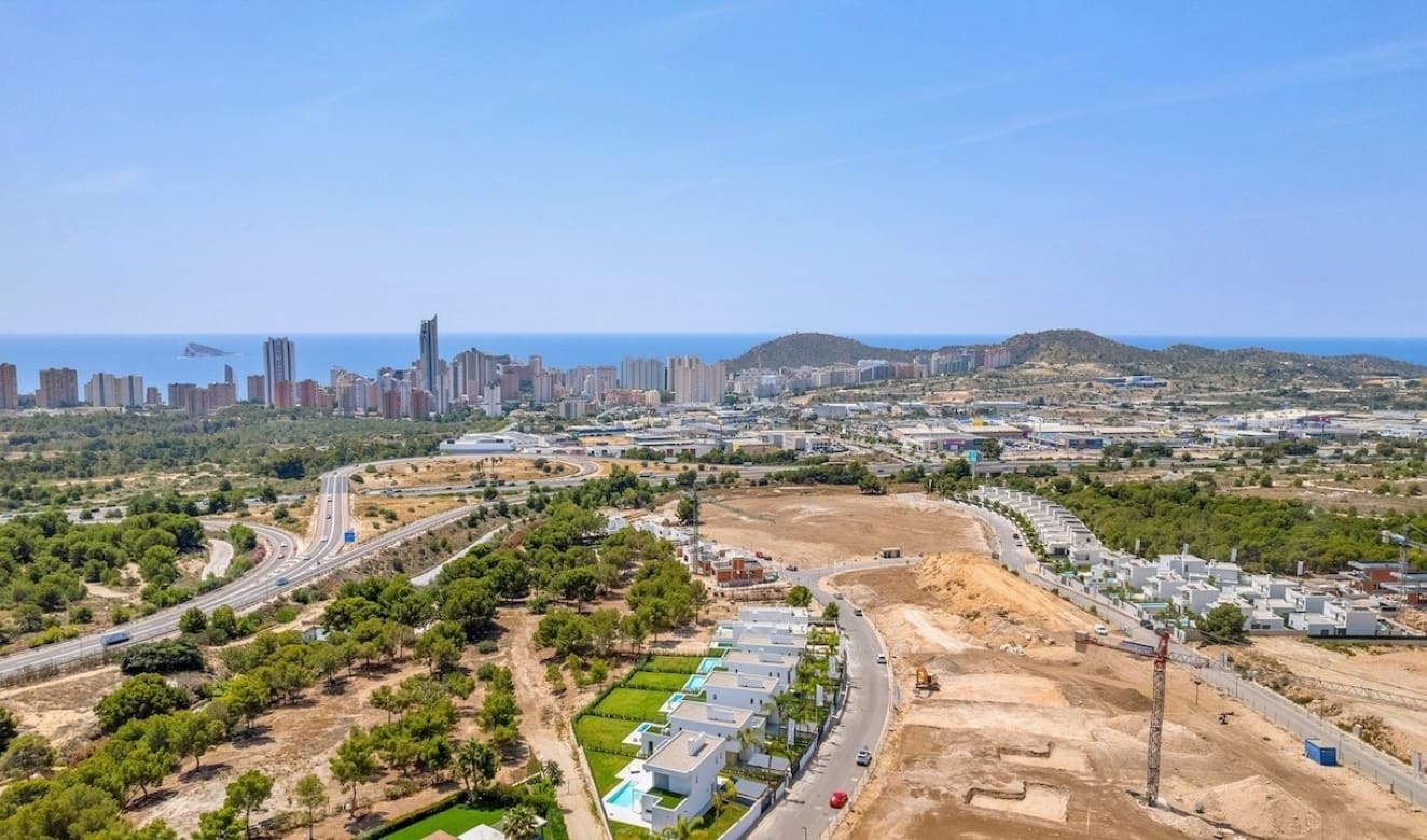 3 sypialnia Willa na sprzedaż w Finestrat z basenem - 885 000 € (Ref: 9749310)