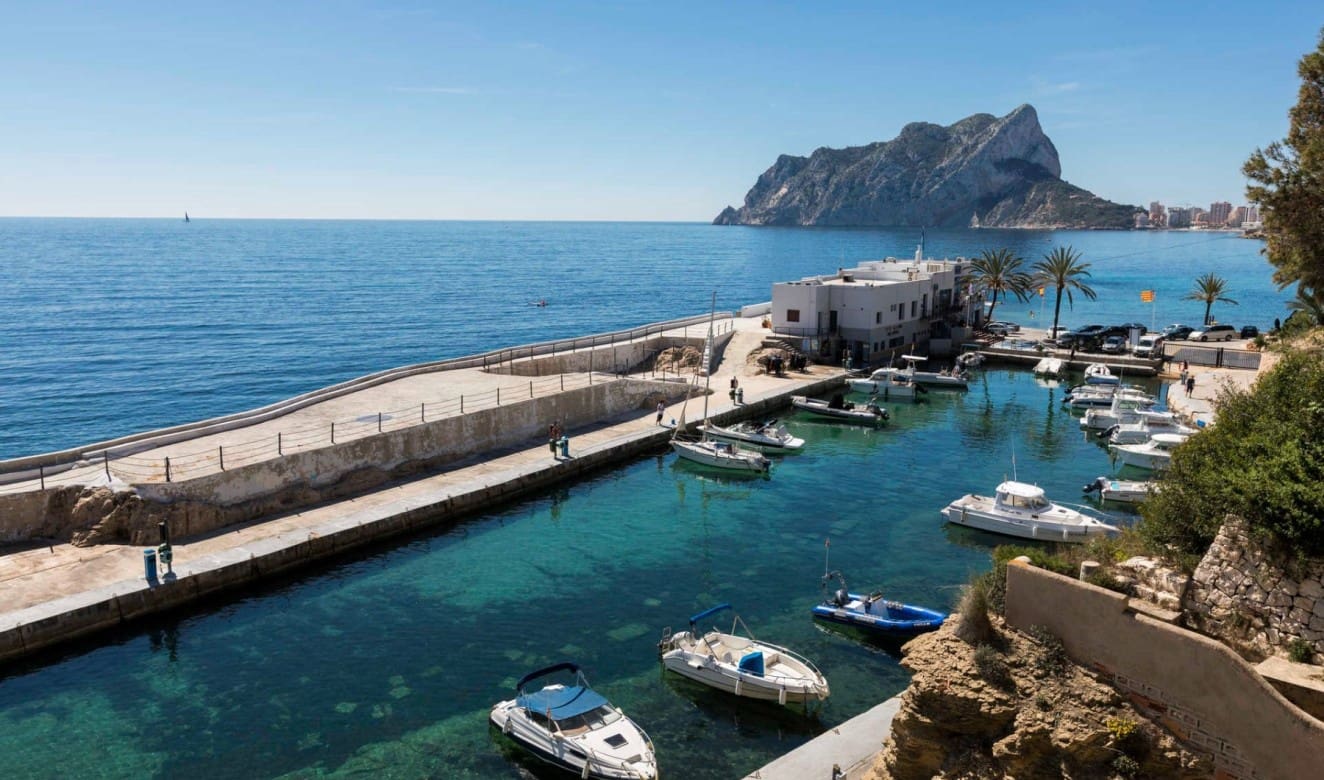 4 slaapkamer Villa te koop in Benissa met zwembad - € 2.200.000 (Ref: 9753569)