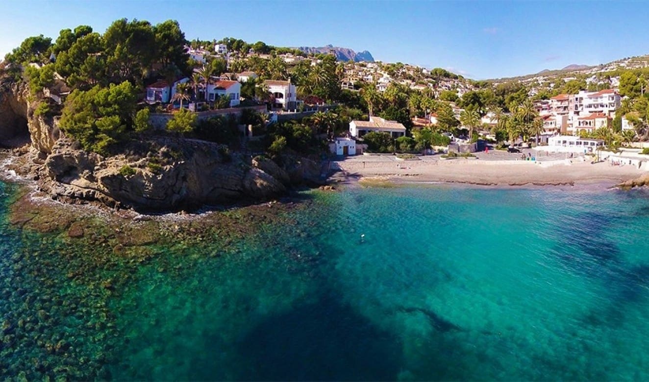 4 slaapkamer Villa te koop in Benissa met zwembad - € 2.200.000 (Ref: 9753569)