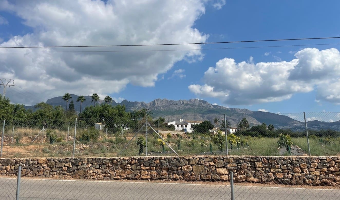 Finca/Country House for sale in Altea - € 390,000 (Ref: 9753572)