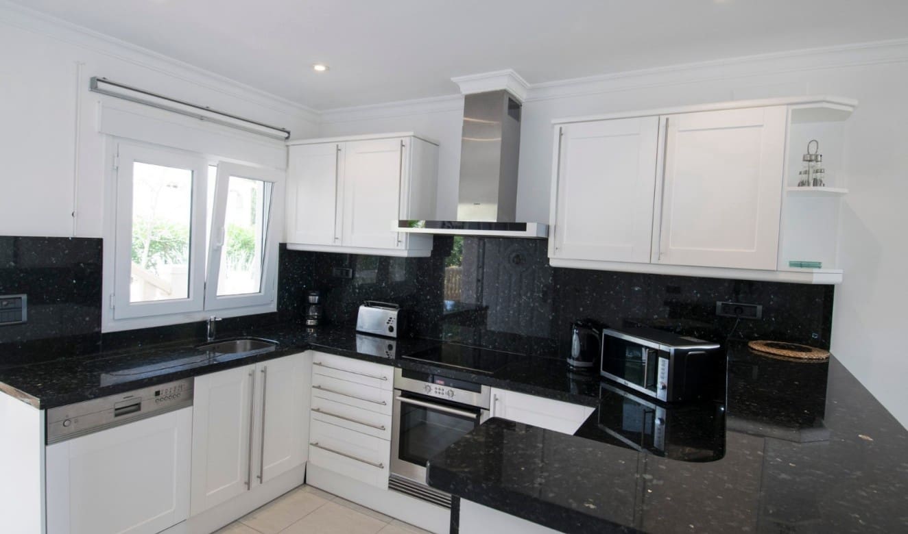 2 makuuhuone Huoneisto myytävänä paikassa Benissa - 335 000 € (Ref: 9756675)