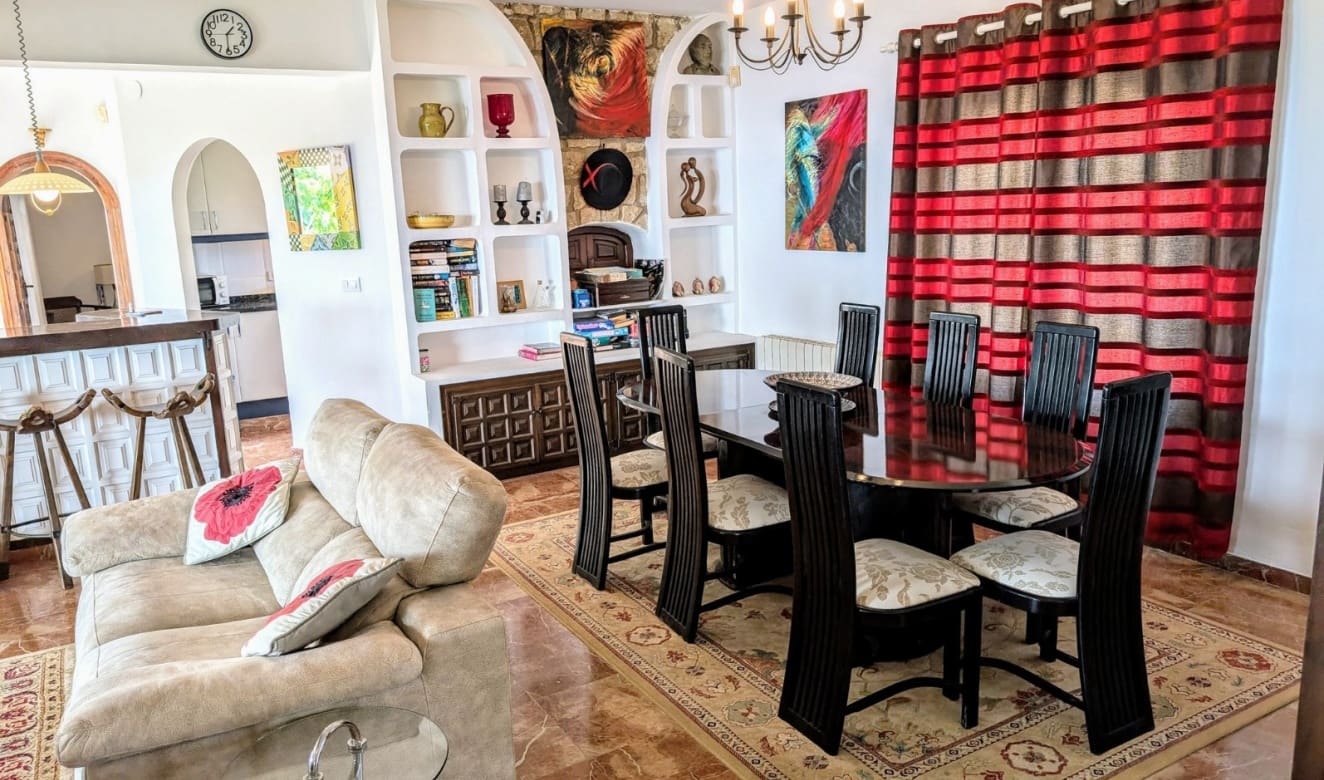 4 slaapkamer Villa te koop in Moraira met zwembad - € 875.000 (Ref: 9758403)