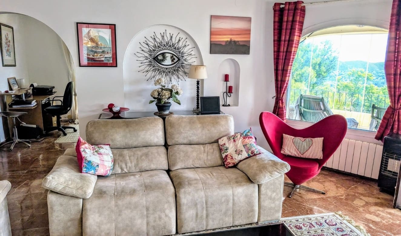 4 slaapkamer Villa te koop in Moraira met zwembad - € 875.000 (Ref: 9758403)