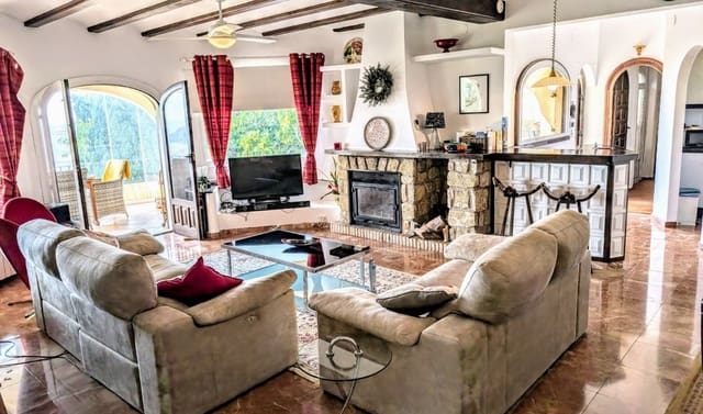 4 slaapkamer Villa te koop in Benimeit - Tabaira, Teulada-Moraira met zwembad - € 875.000 (Ref: 9758403)