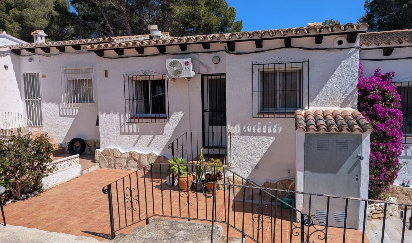 2 sypialnia Dom na sprzedaż w Moraira z basenem - 289 000 € (Ref: 9782285)
