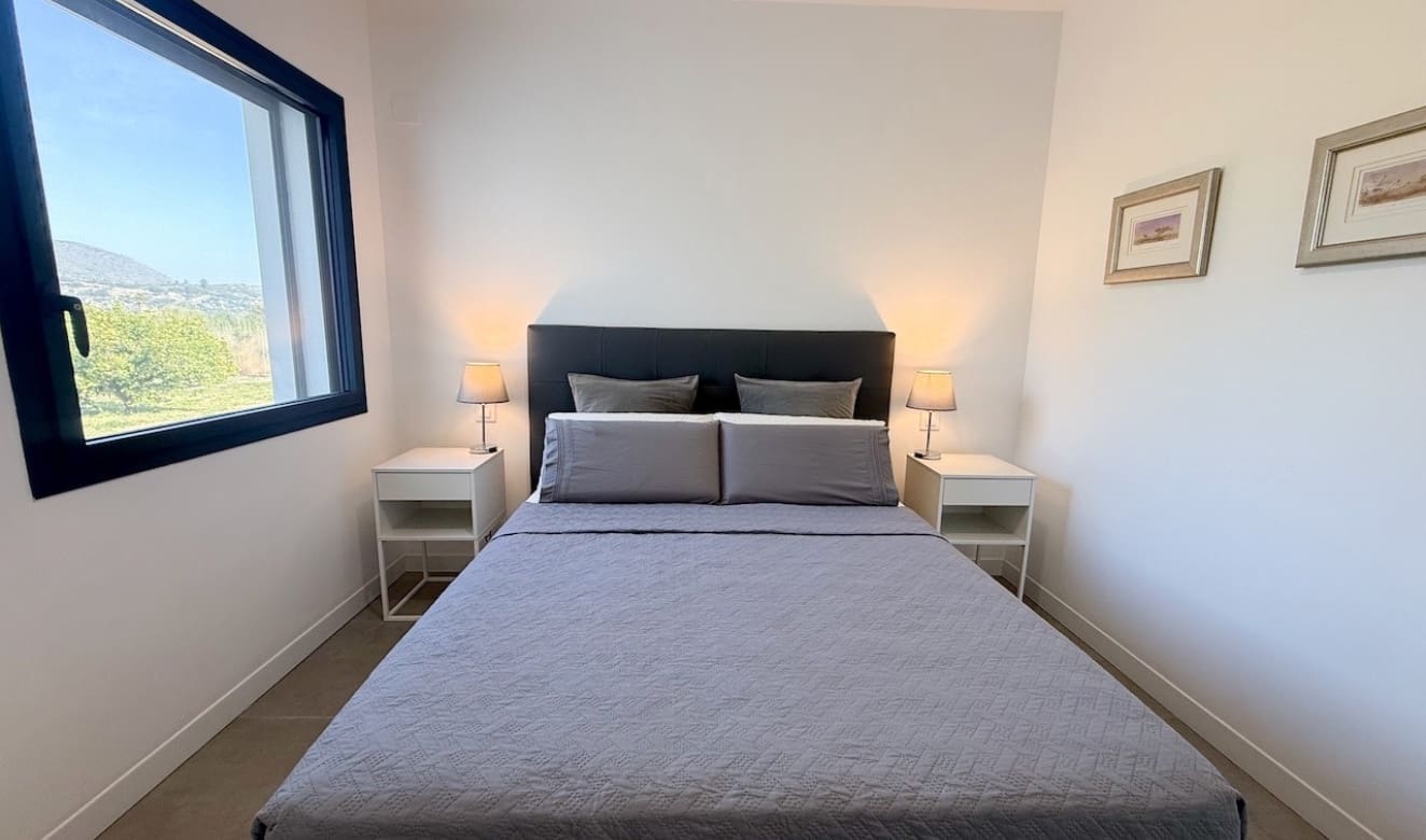 3 soveværelse Villa til salg i Tormos med swimmingpool garage - € 825.000 (Ref: 9804822)