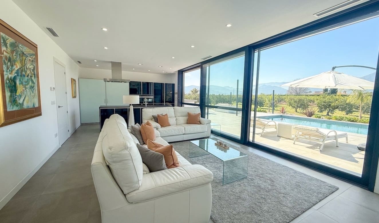 3 soveværelse Villa til salg i Tormos med swimmingpool garage - € 825.000 (Ref: 9804822)