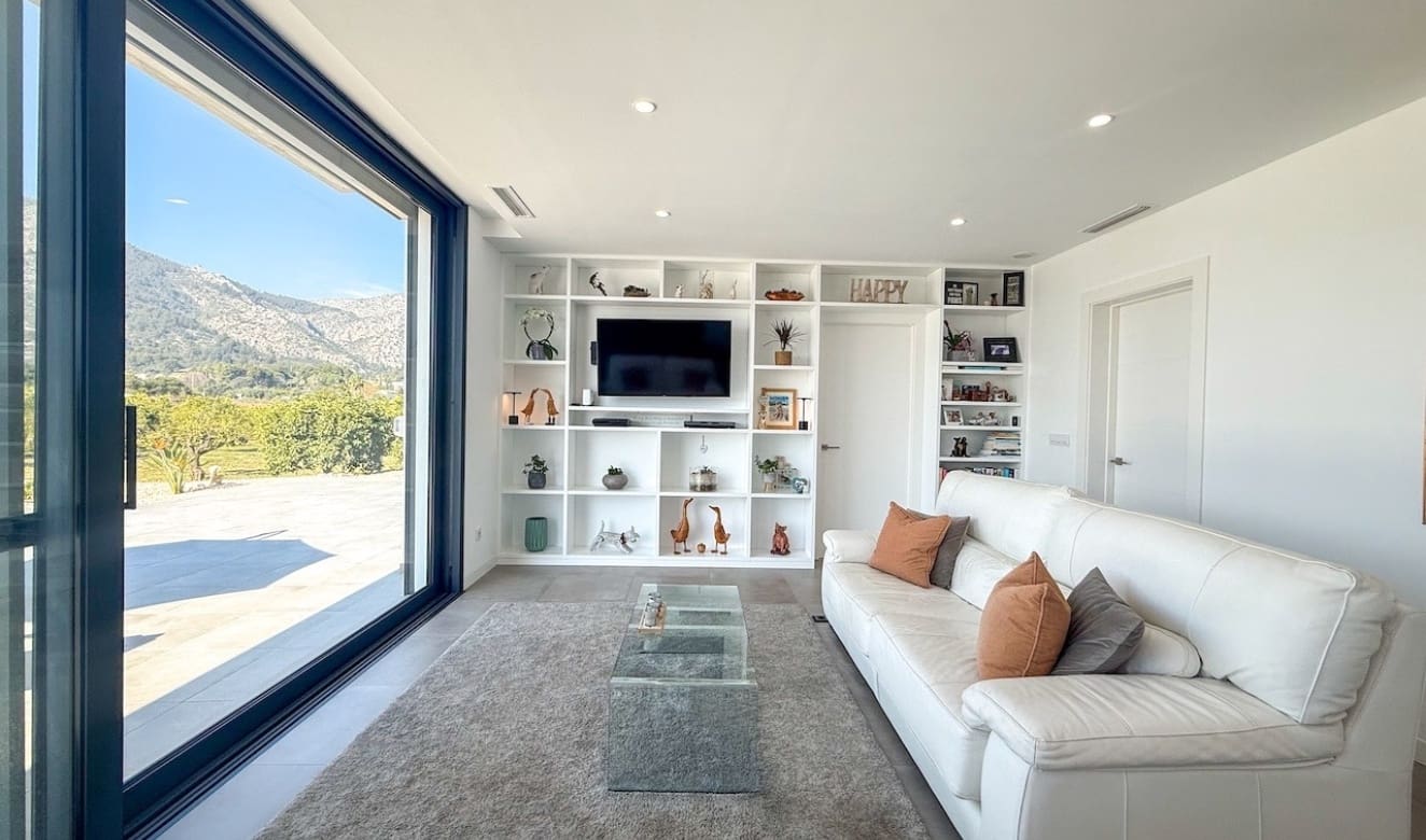 3 soveværelse Villa til salg i Tormos med swimmingpool garage - € 825.000 (Ref: 9804822)