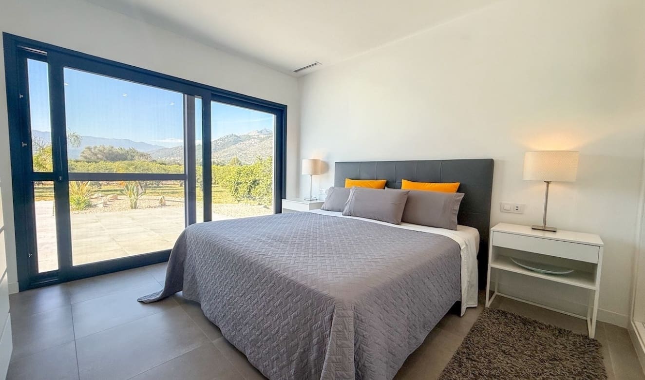 3 soveværelse Villa til salg i Tormos med swimmingpool garage - € 825.000 (Ref: 9804822)