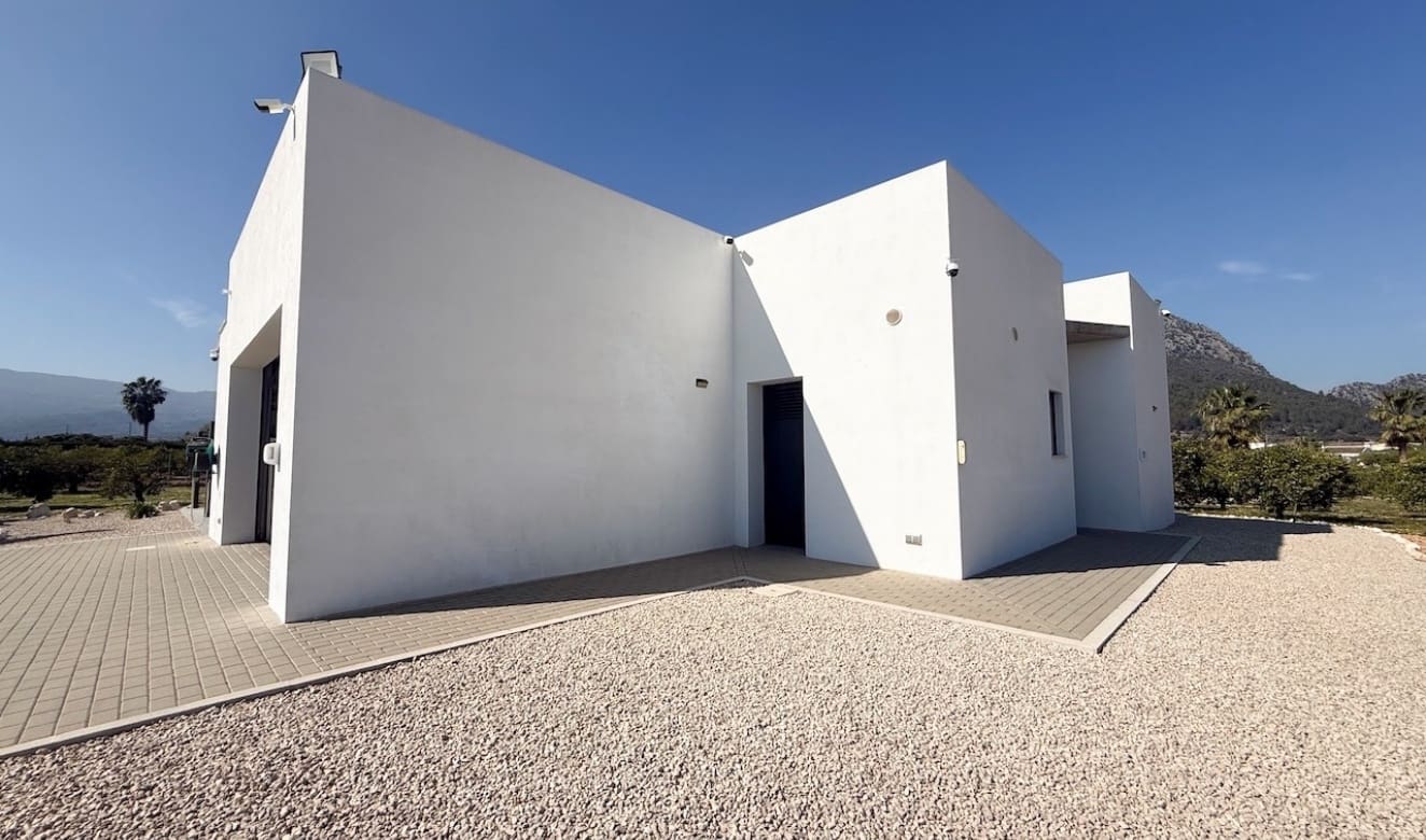 3 soveværelse Villa til salg i Tormos med swimmingpool garage - € 825.000 (Ref: 9804822)