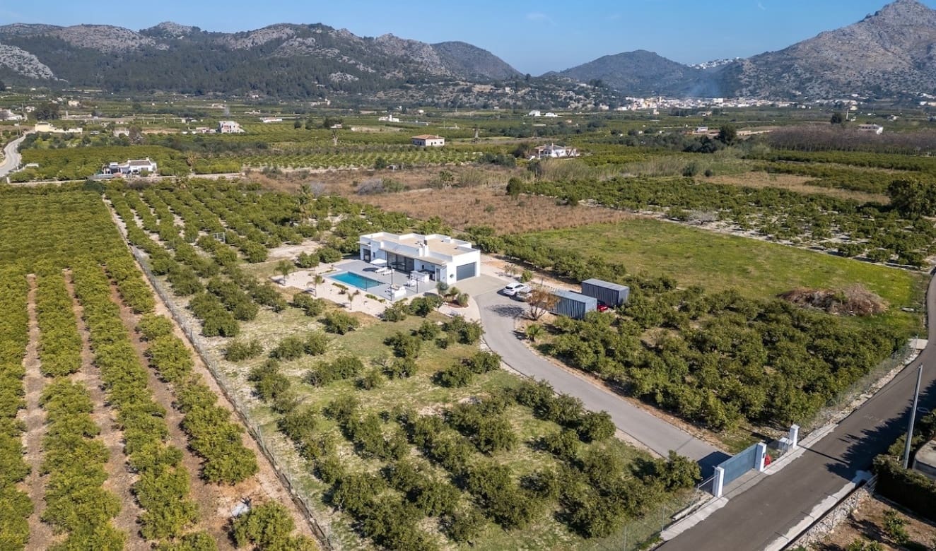 3 soveværelse Villa til salg i Tormos med swimmingpool garage - € 825.000 (Ref: 9804822)