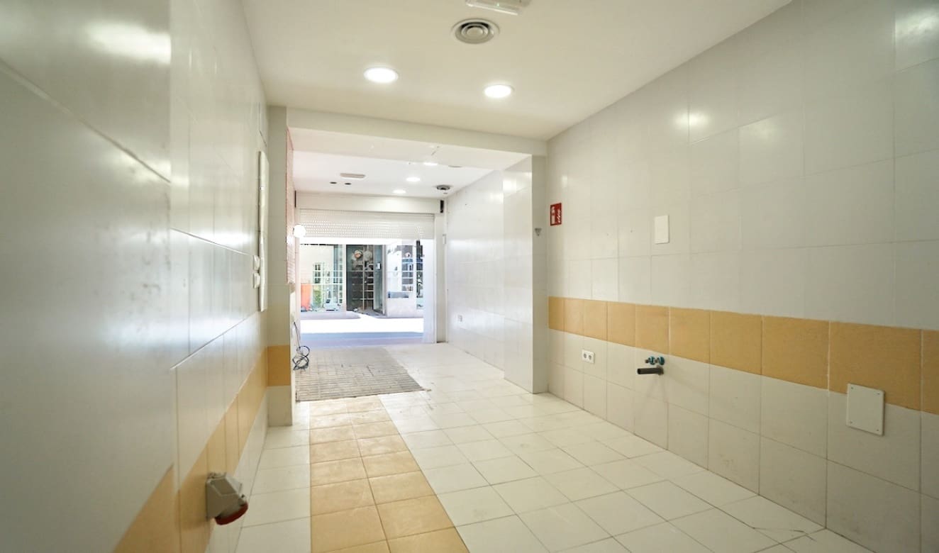 Local Comercial en Moraira en venta - 320.000 € (Ref: 9823193)