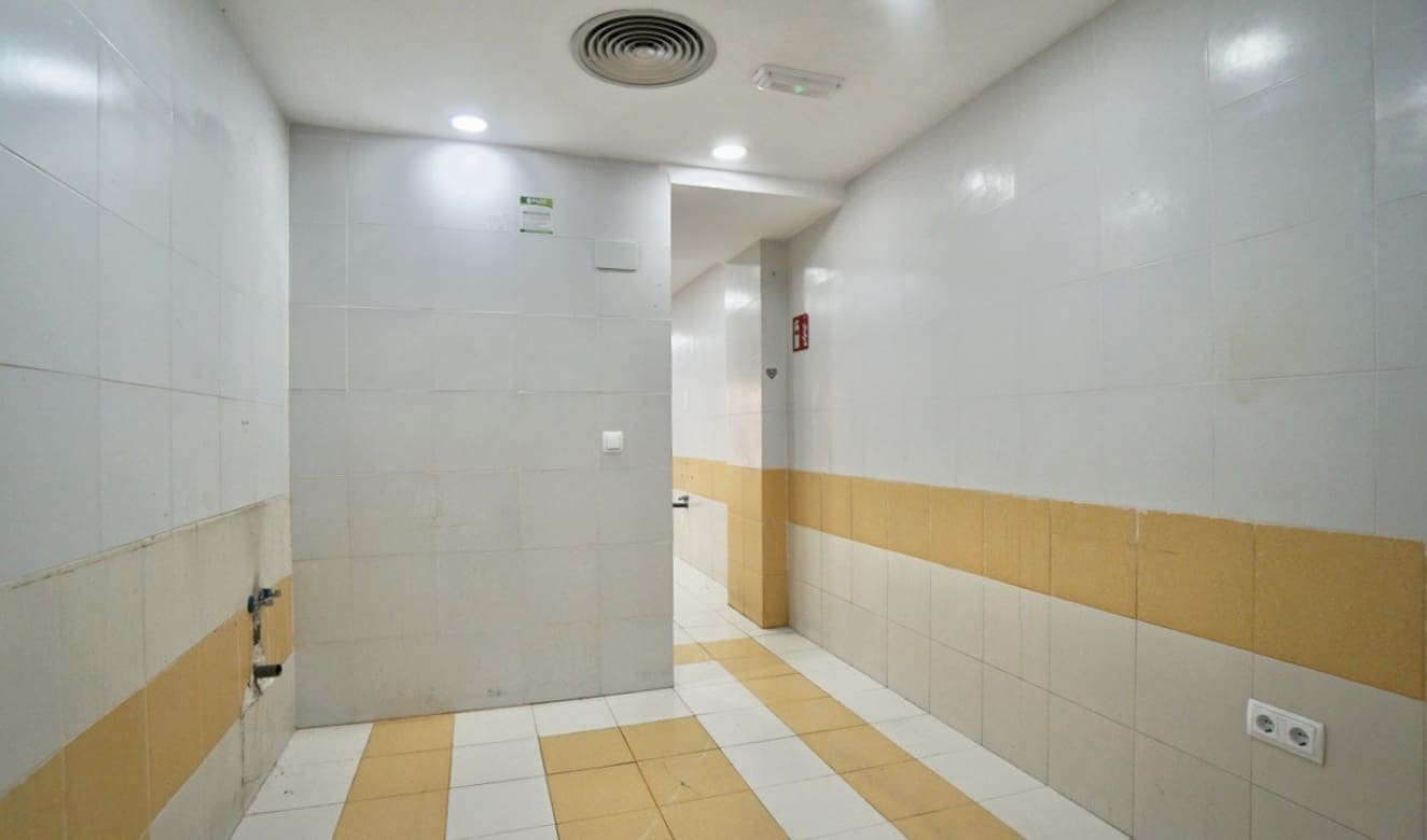 Local Comercial en Moraira en venta - 320.000 € (Ref: 9823193)