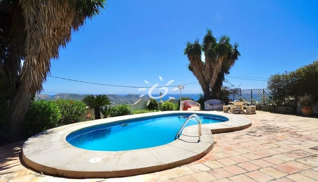 3 soveværelse Villa til salg i Moraira, Teulada-Moraira med swimmingpool - € 529.000 (Ref: 9834023)