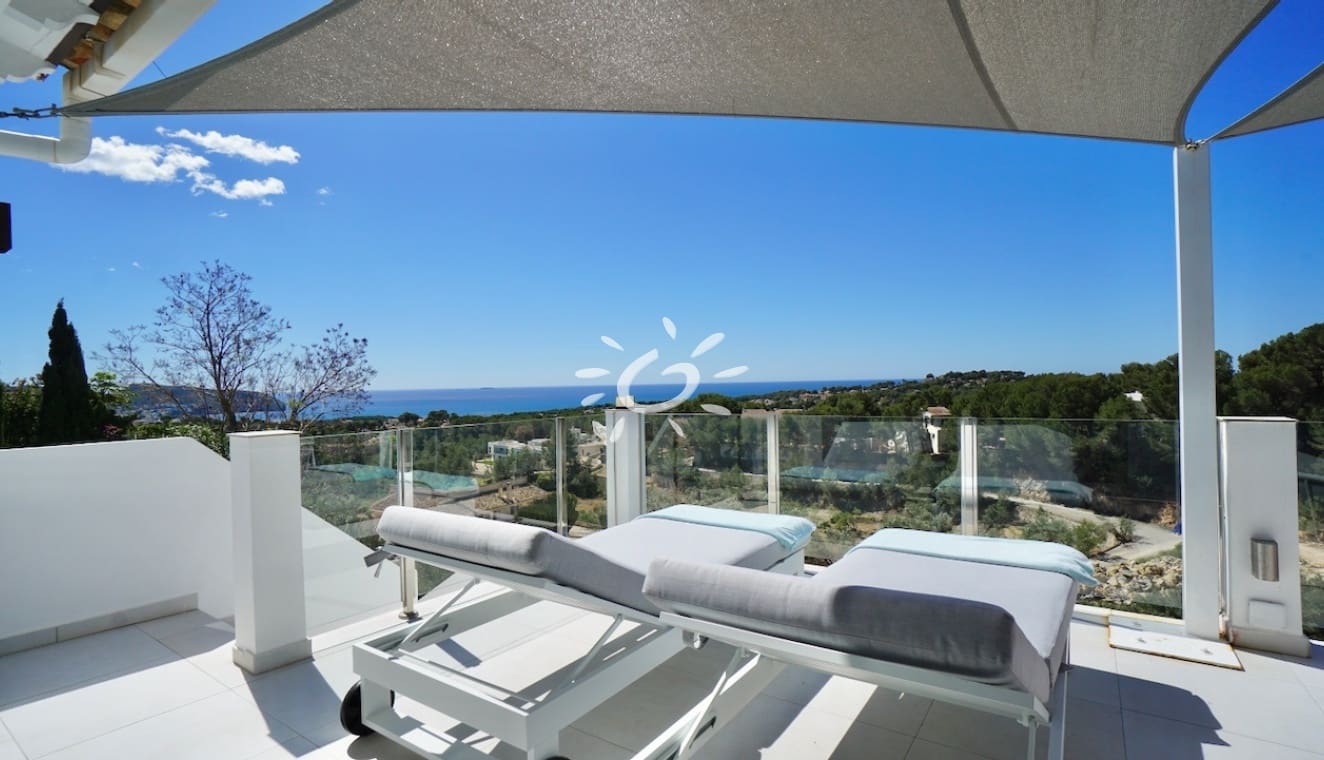 4 Zimmer Villa zu verkaufen in Moraira mit Pool - 1.270.000 € (Ref: 9841856)