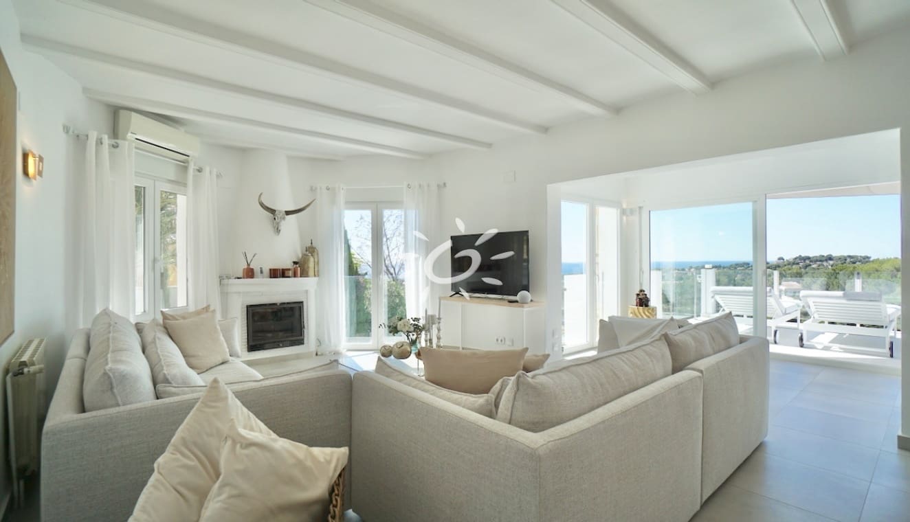 4 Zimmer Villa zu verkaufen in Moraira mit Pool - 1.270.000 € (Ref: 9841856)