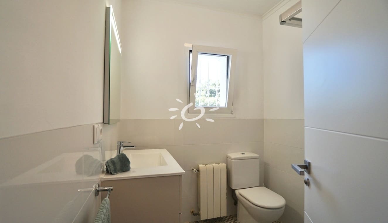 4 Zimmer Villa zu verkaufen in Moraira mit Pool - 1.270.000 € (Ref: 9841856)