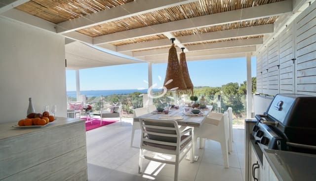 Chalet de 4 habitaciones en Moraira, Teulada-Moraira en venta con piscina - 1.270.000 € (Ref: 9841856)