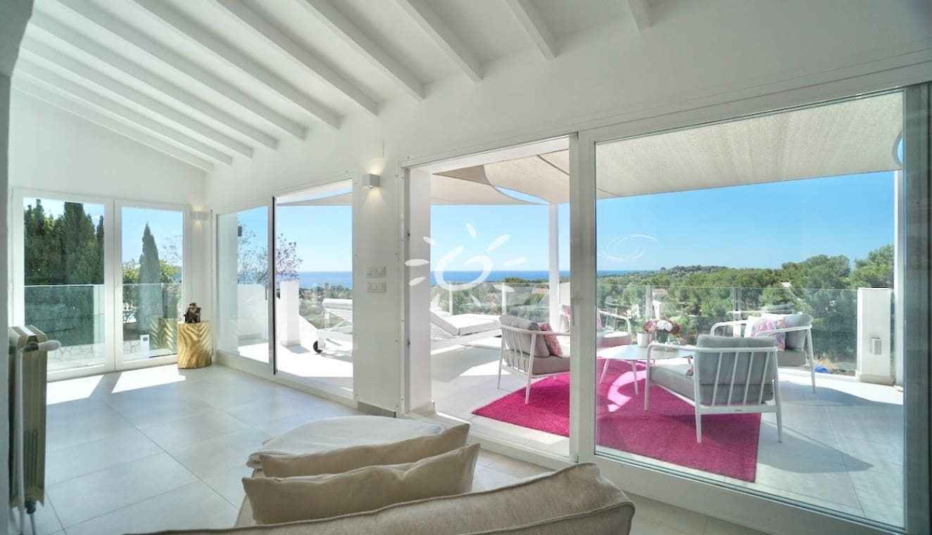 4 Zimmer Villa zu verkaufen in Moraira mit Pool - 1.270.000 € (Ref: 9841856)