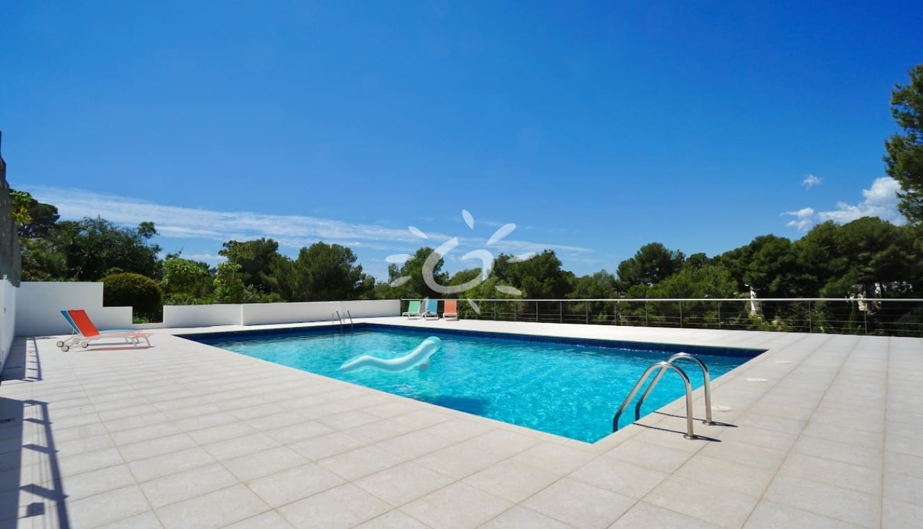 5 bedroom Villa for sale in Moraira with pool - € 2,390,000 (Ref: 9858428)