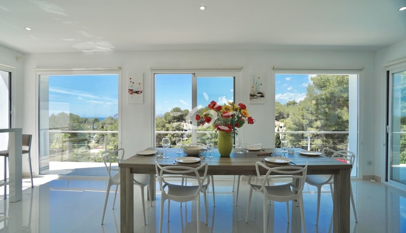 5 bedroom Villa for sale in Moraira with pool - € 2,390,000 (Ref: 9858428)