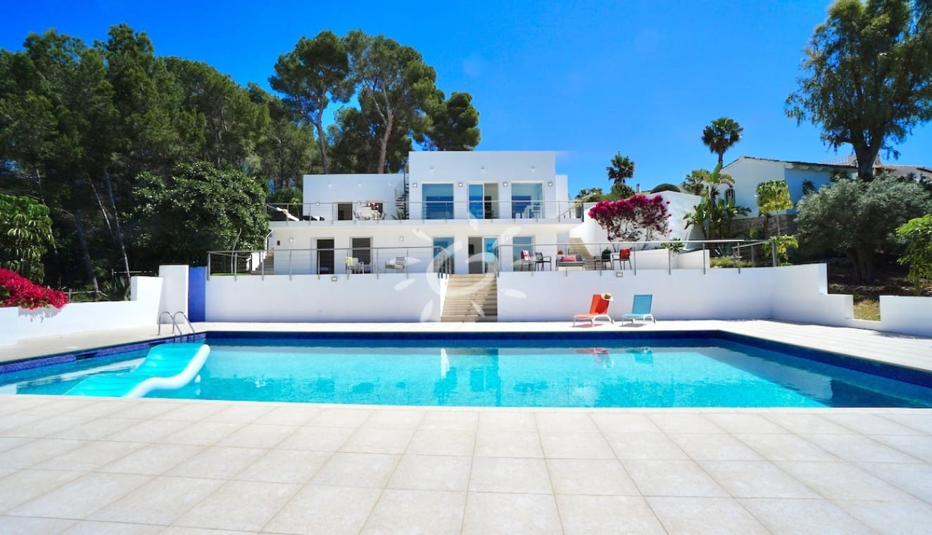 5 bedroom Villa for sale in Moraira with pool - € 2,390,000 (Ref: 9858428)