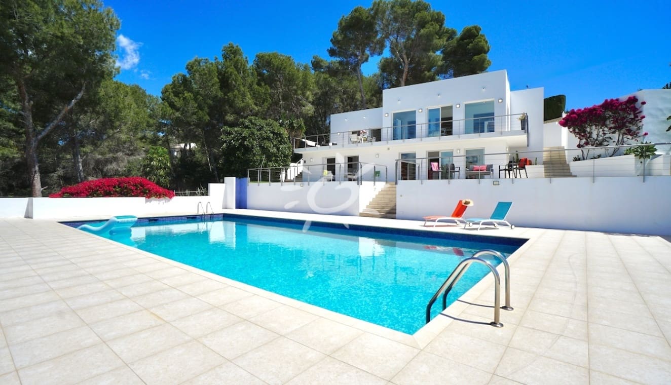 5 bedroom Villa for sale in Moraira with pool - € 2,390,000 (Ref: 9858428)