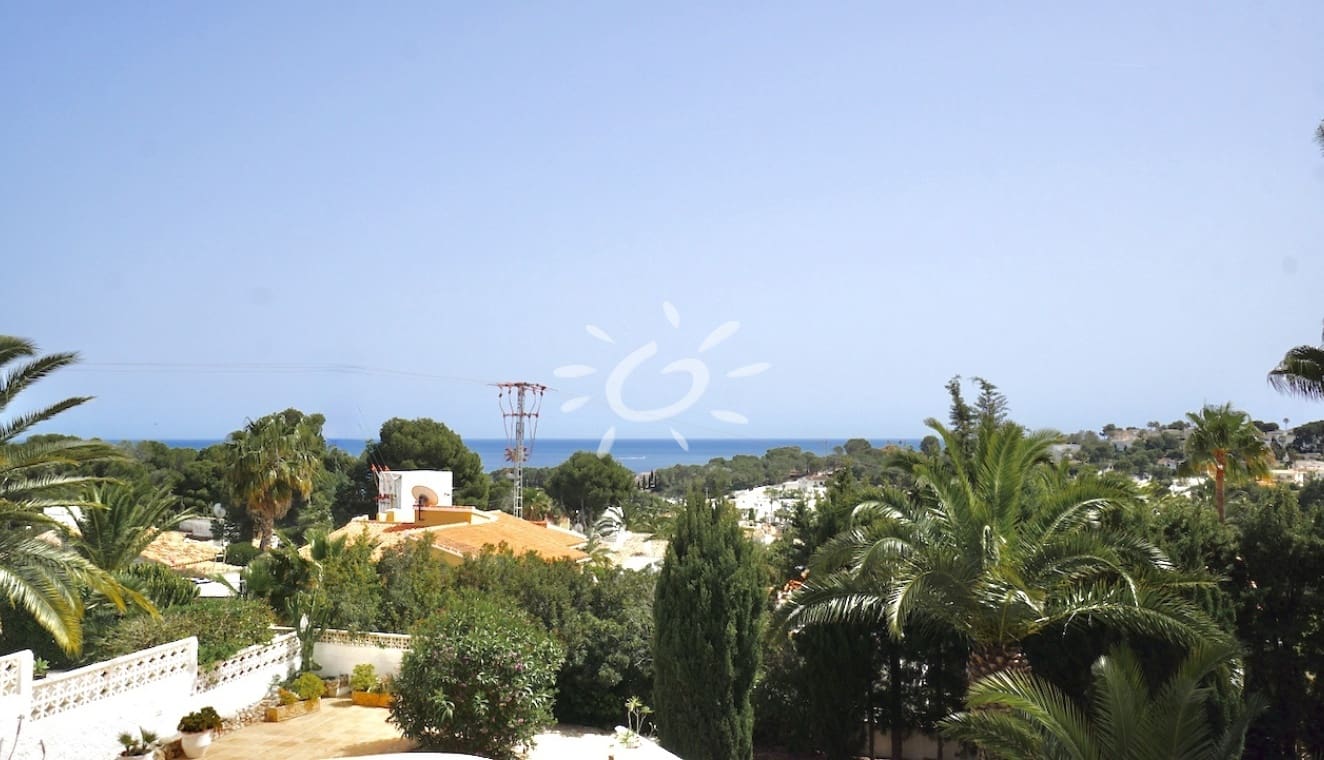 3 bedroom Villa for sale in Moraira with pool garage - € 1,050,000 (Ref: 9858864)