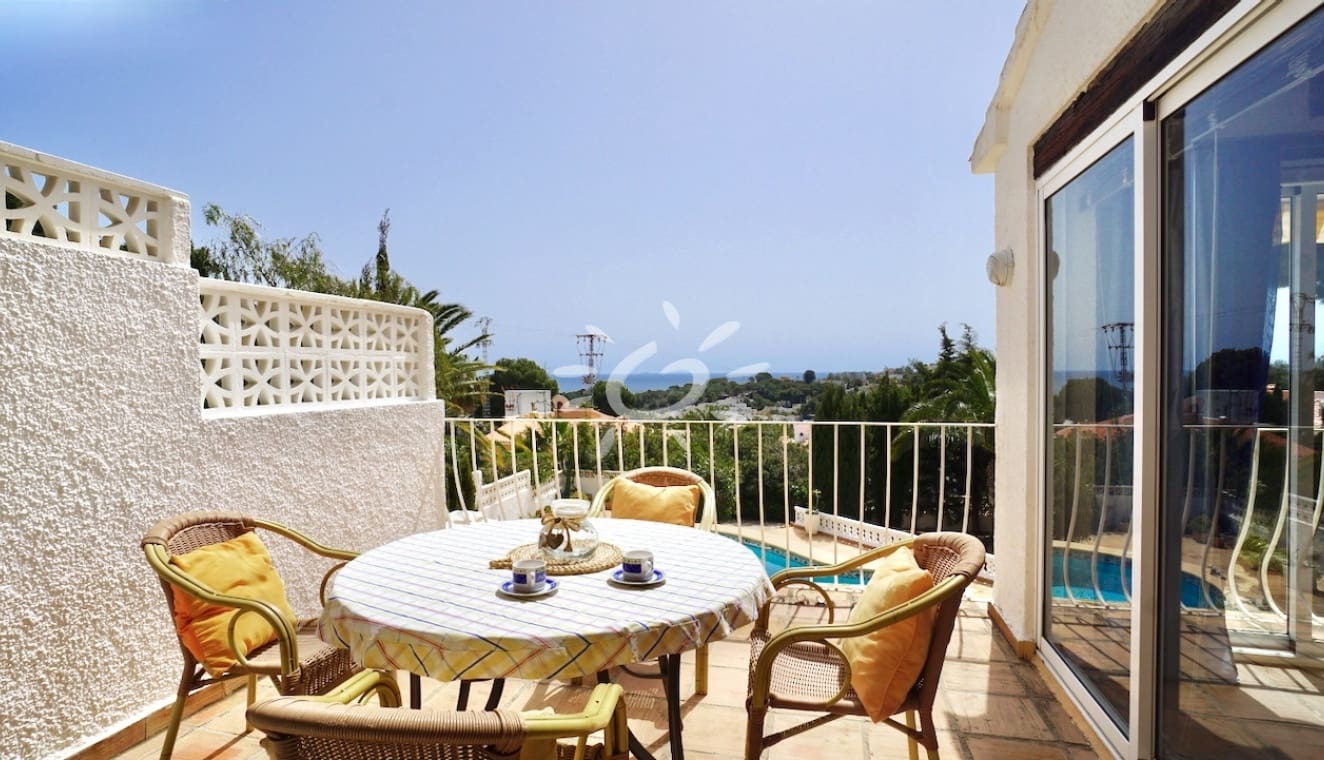 3 bedroom Villa for sale in Moraira with pool garage - € 1,050,000 (Ref: 9858864)