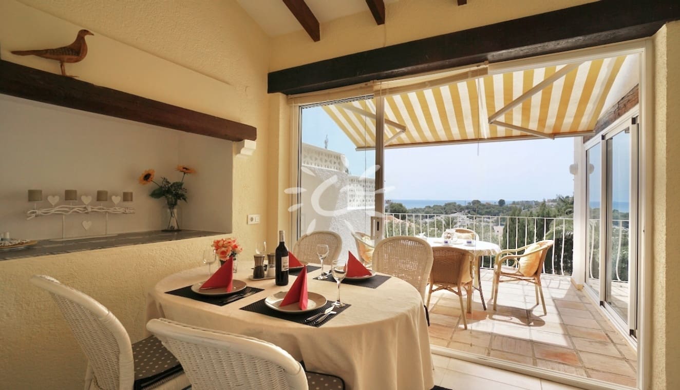 3 bedroom Villa for sale in Moraira with pool garage - € 1,050,000 (Ref: 9858864)