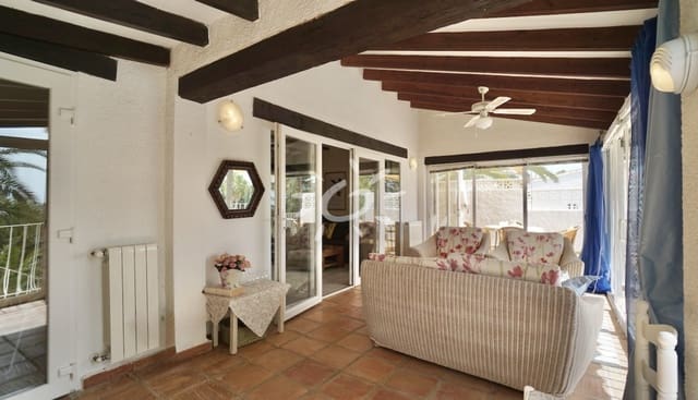 3 soverom Villa til salgs i Moraira, Teulada-Moraira med svømmebasseng garasje - € 1 050 000 (Ref: 9858864)