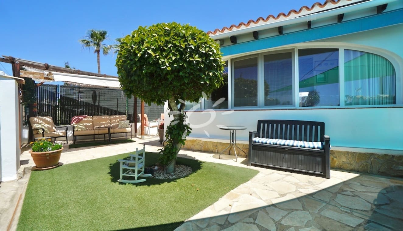 2 soveværelse Villa til salg i Moraira - € 435.000 (Ref: 9861247)