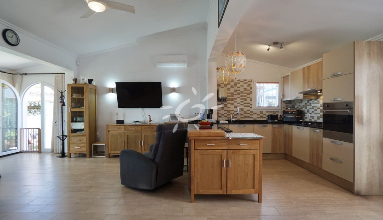 2 soveværelse Villa til salg i Moraira - € 435.000 (Ref: 9861247)