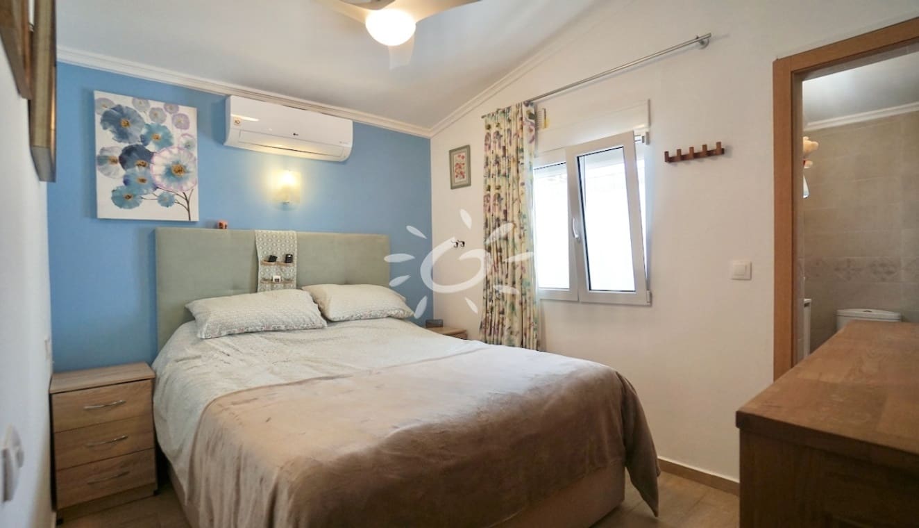2 soveværelse Villa til salg i Moraira - € 435.000 (Ref: 9861247)