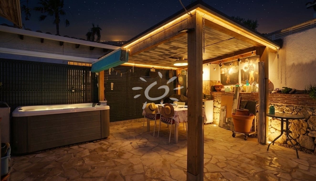2 soveværelse Villa til salg i Moraira - € 429.000 (Ref: 9861247)