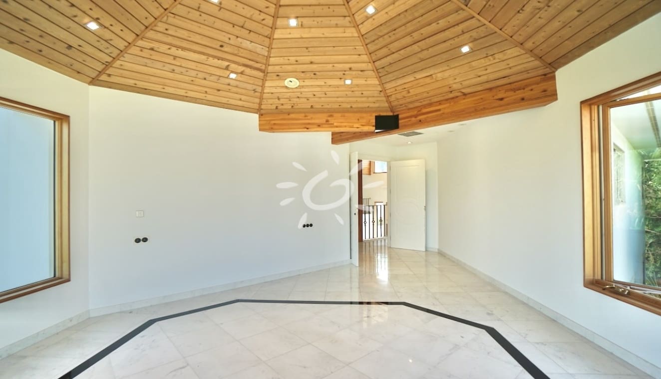 7 sypialnia Willa na sprzedaż w Benahavis z basenem garażem - 1 779 500 € (Ref: 9893070)