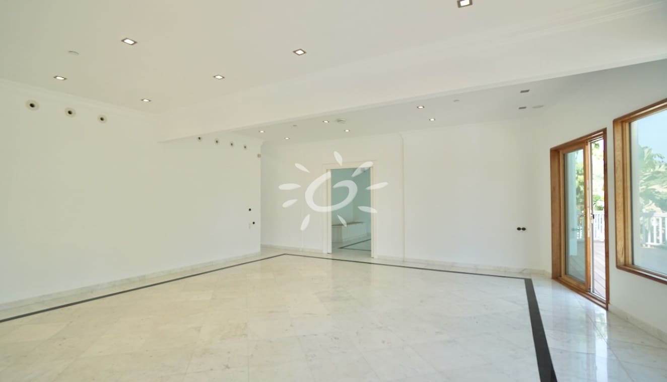 7 sypialnia Willa na sprzedaż w Benahavis z basenem garażem - 1 779 500 € (Ref: 9893070)