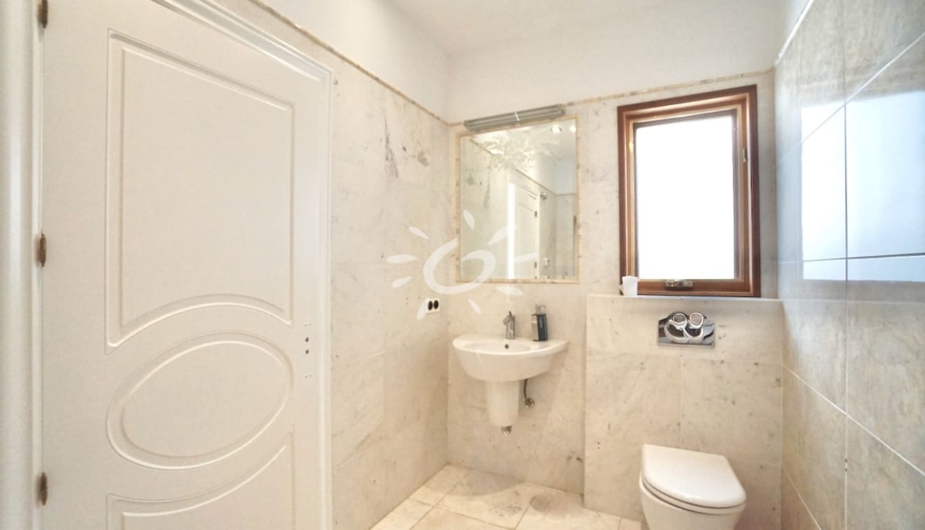 7 sypialnia Willa na sprzedaż w Benahavis z basenem garażem - 1 779 500 € (Ref: 9893070)