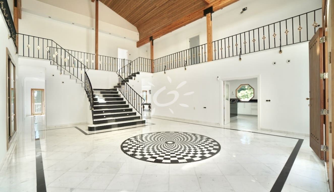 7 sypialnia Willa na sprzedaż w Benahavis z basenem garażem - 1 779 500 € (Ref: 9893070)